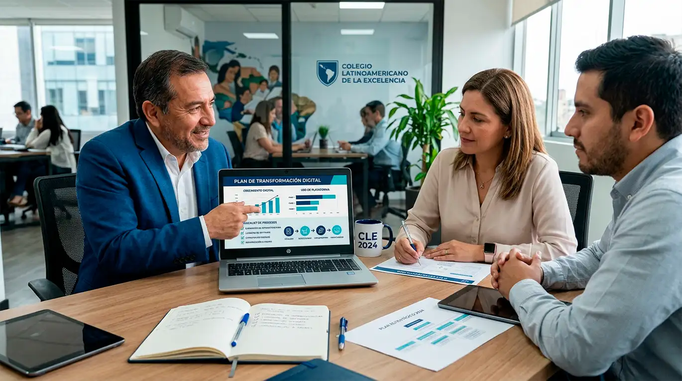 grupo de directivos conociendo la gestion academica sistematizada